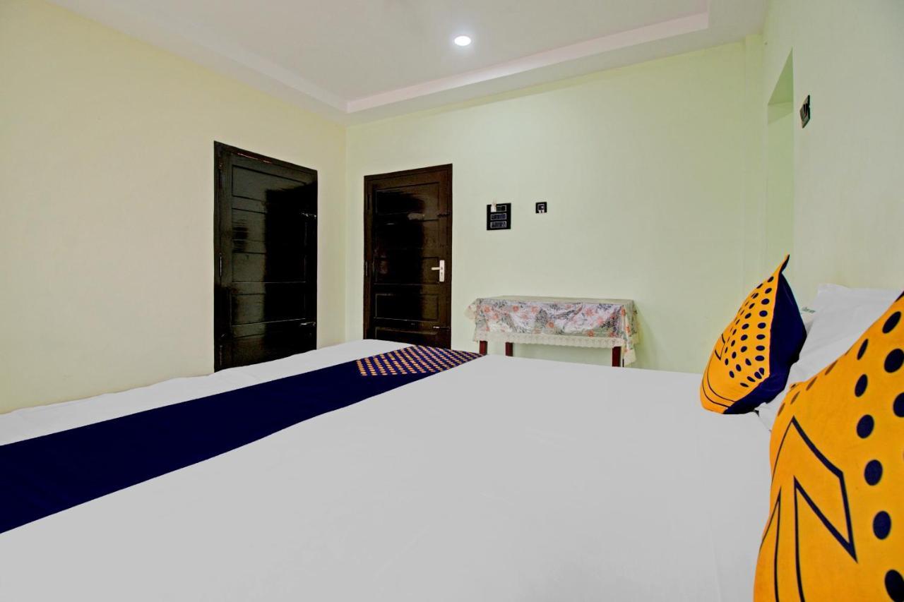 Spot On 73862 Jaya Tourist Home Varkala Buitenkant foto