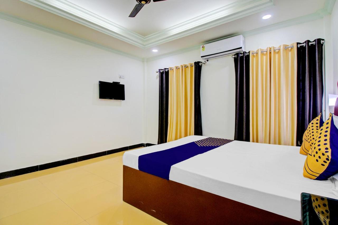 Spot On 73862 Jaya Tourist Home Varkala Buitenkant foto