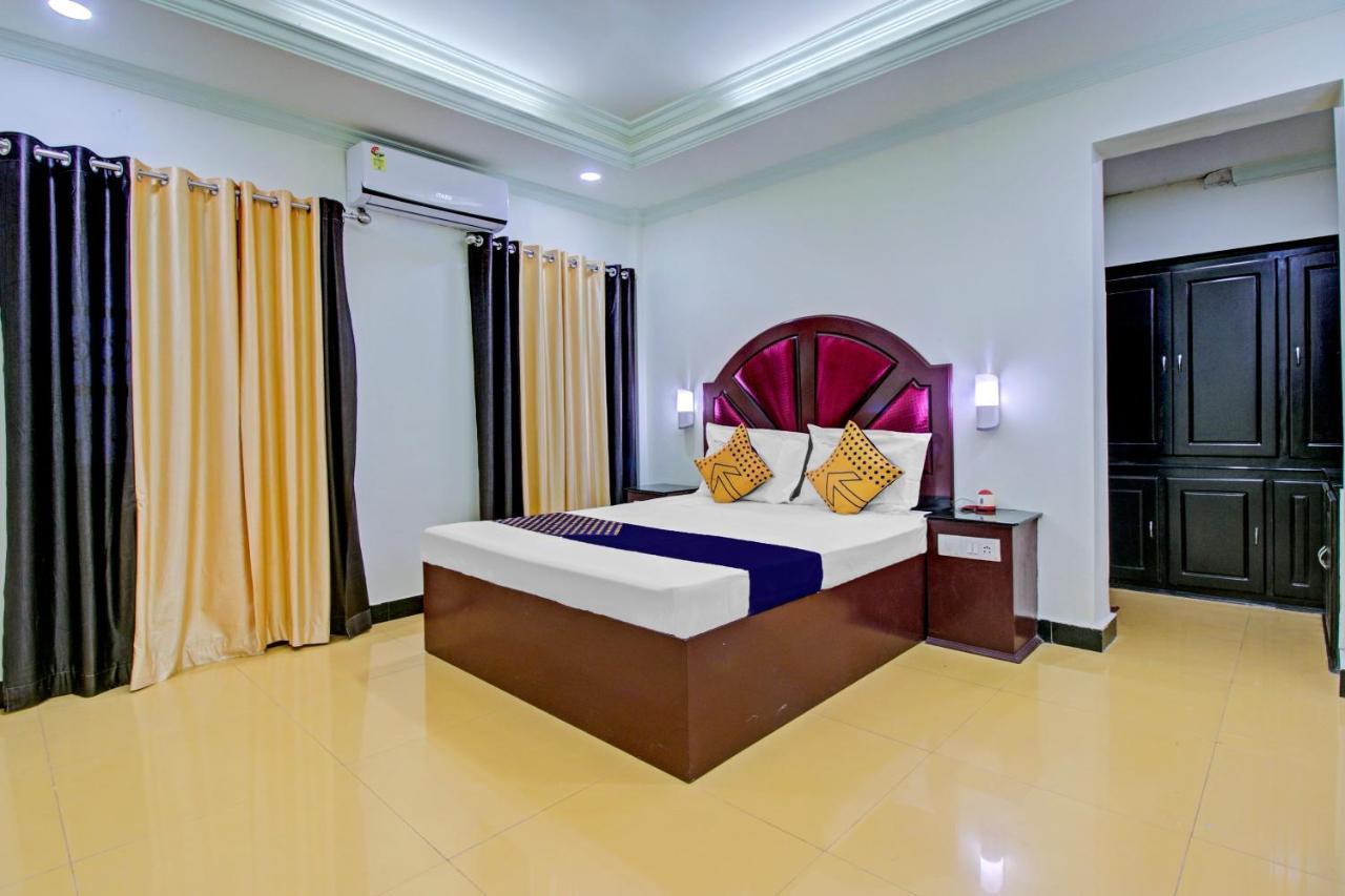 Spot On 73862 Jaya Tourist Home Varkala Buitenkant foto